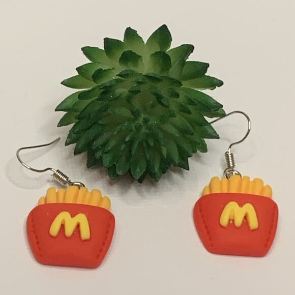 French Fry Earrings, Gift Idea, Funny Food Earring, Fry Earrings, Silly Earrings - Picture 4 of 4
